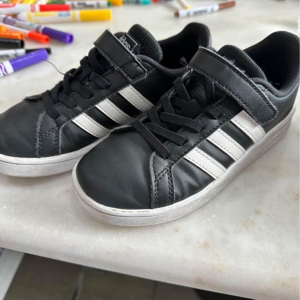 kids size 13 adidas sneakers